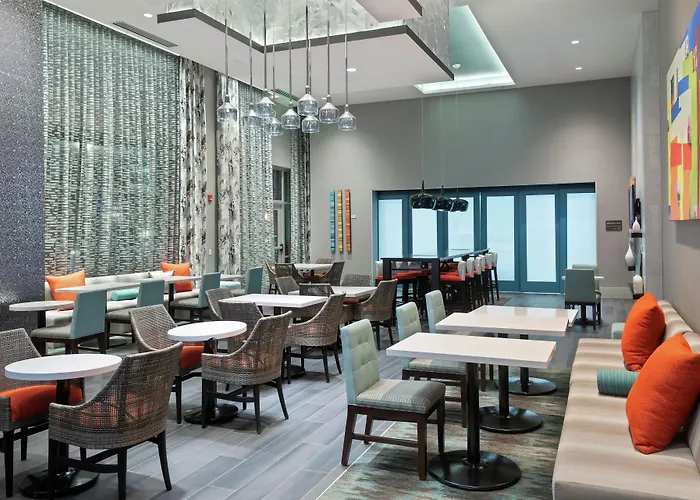 Hampton Inn & Suites Atlanta Buckhead Place