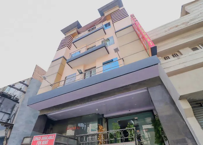 Hotel O Shiv Pukhraj