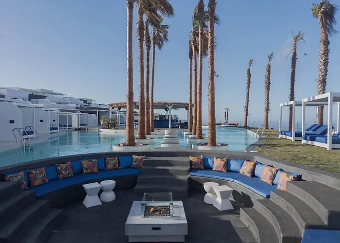 Cresanto Luxury Suites