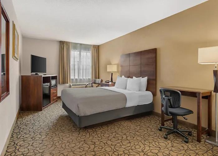 Quality Inn & Suites Manistique