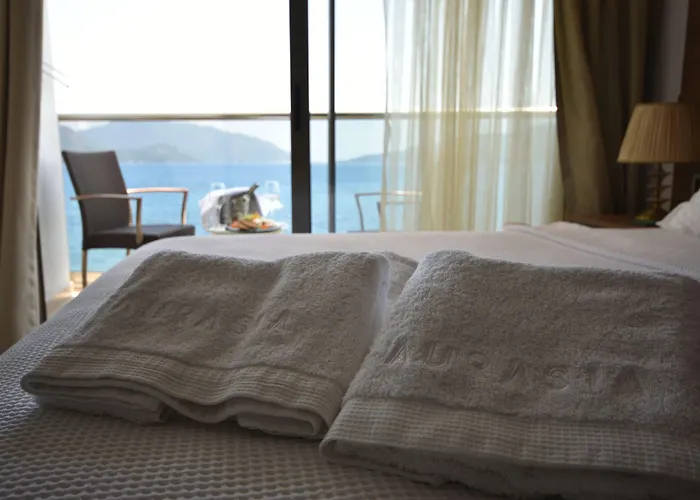 Aurasia Beach Hotel