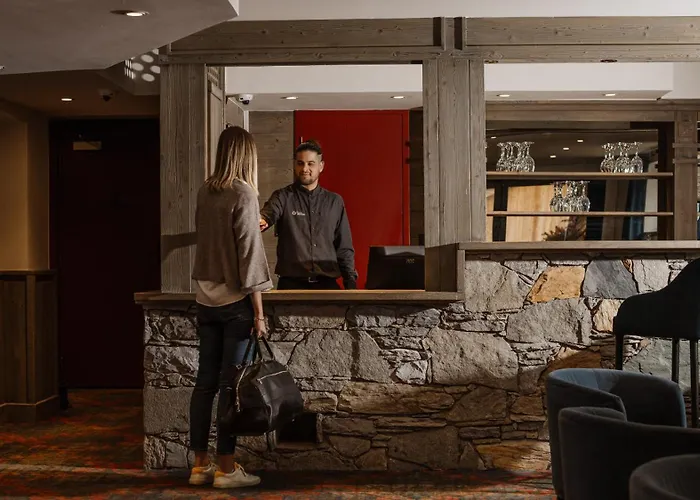 Hotel L'Aigle Du Montana By Les Etincelles
