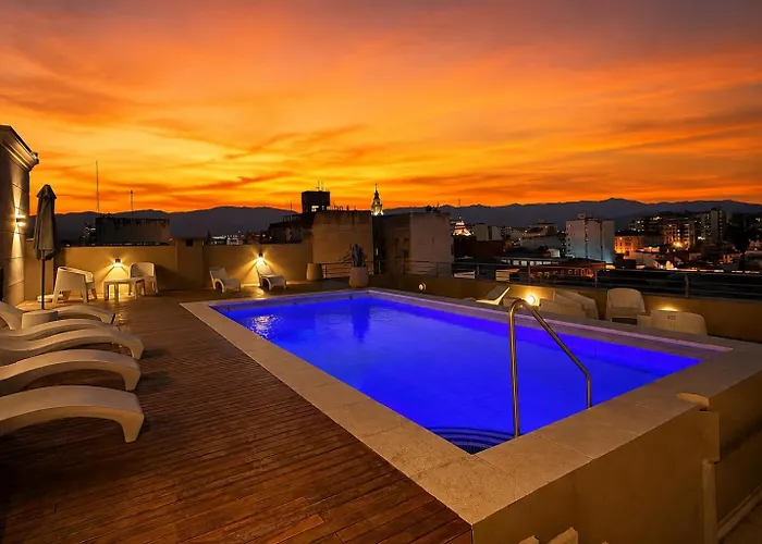 Hotel Alvarado Suites