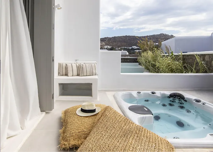 Adorno Beach Hotel&Suites
