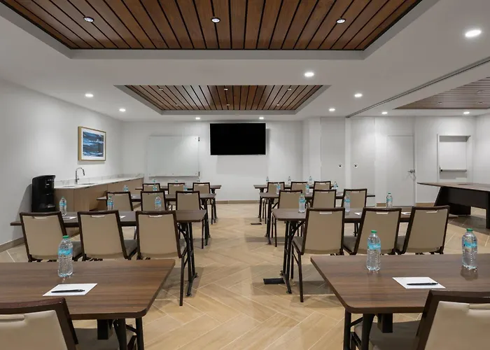 Staybridge Suites Manteca By Ihg