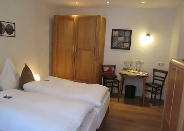 Moselland Hotel Im Enderttal Zum Onkel Willi