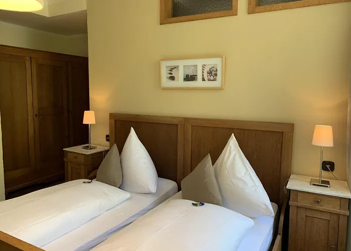 Moselland Hotel Im Enderttal Zum Onkel Willi