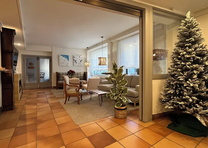 Hotel Joan Canejan