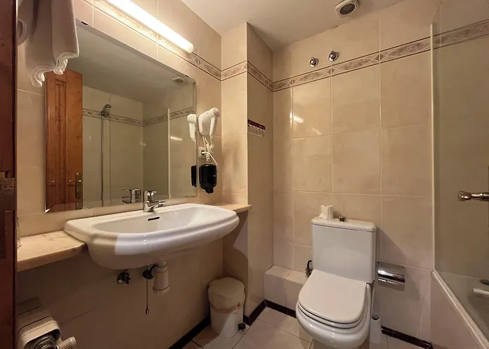 Hotel Joan Canejan