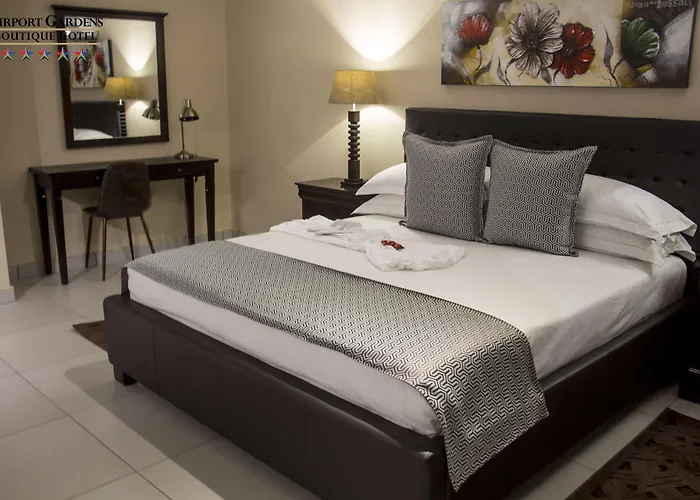 Airport Gardens Boutique Hotel
