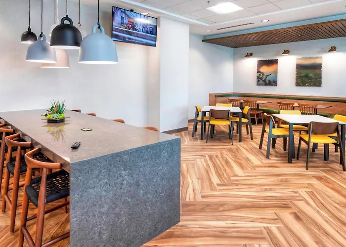 Fairfield Inn & Suites By Marriott Ottawa Airport