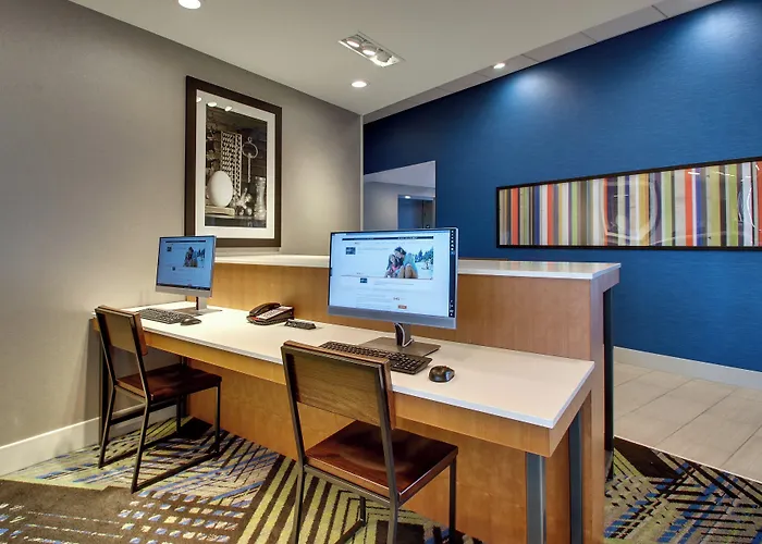 Holiday Inn Express & Suites Findlay North By Ihg