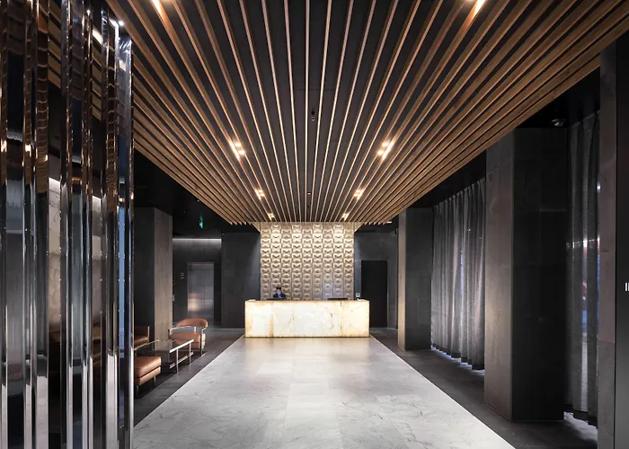 The Melbourne Hotel