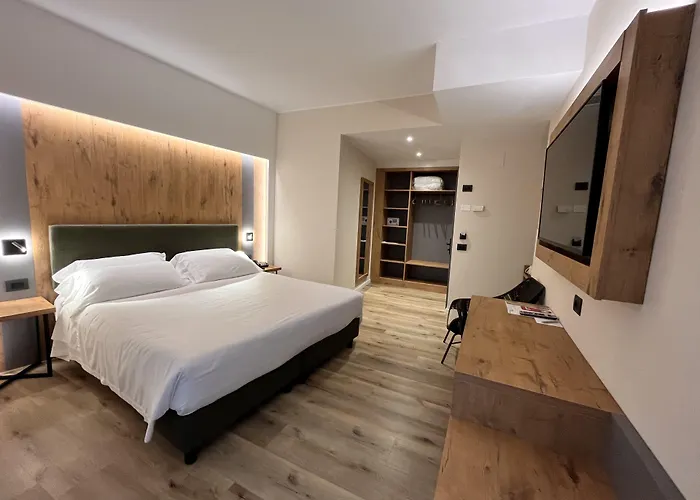 Hotel America