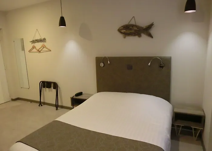 Hotel Sur Le Quai