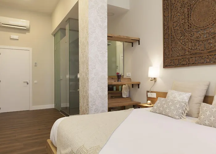 Hotel Radha