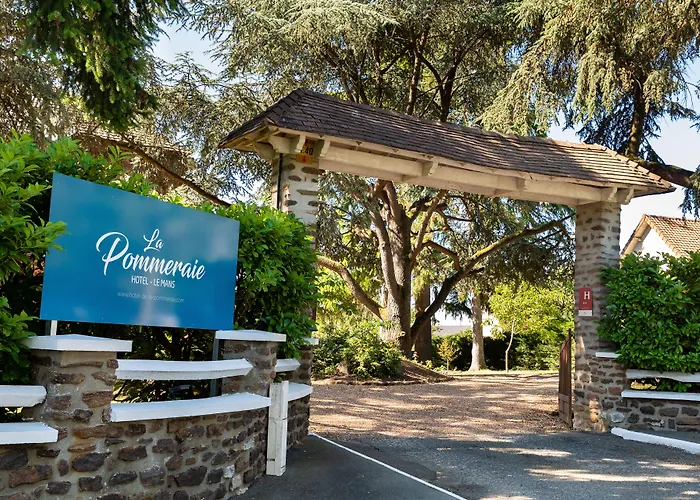 Hotel De La Pommeraie