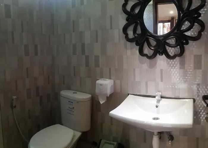 Centro Bajo Hotel & Resto