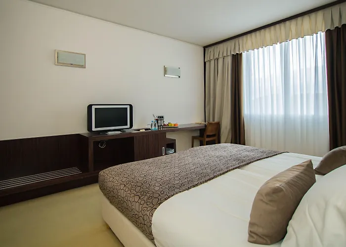 Safir Hotel Casino