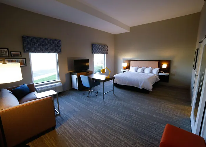 Hampton Inn&Suites Forest City