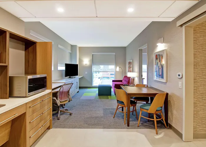 Home2 Suites By Hilton Montreal Dorval
