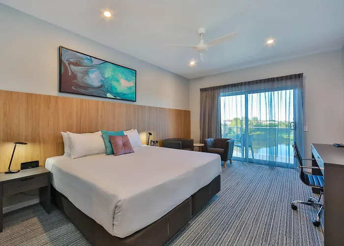 Best Western Plus North Lakes Hotel