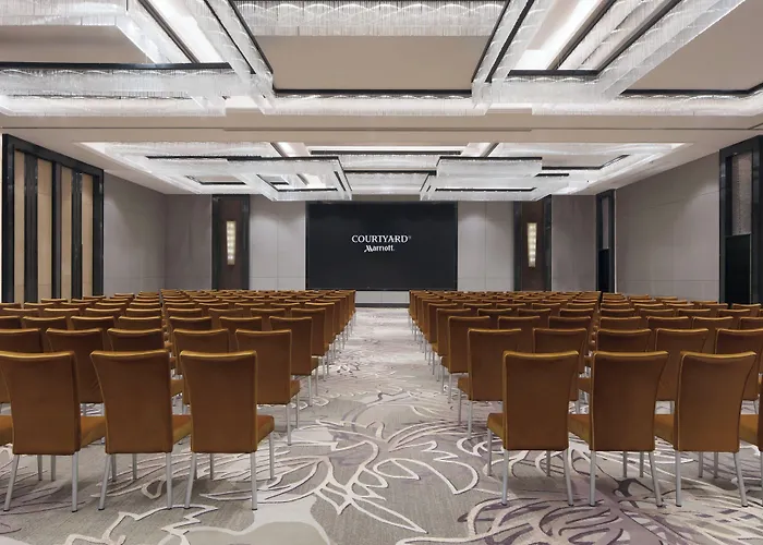 Courtyard By Marriott Zhengzhou Airport