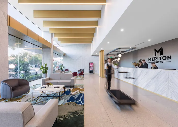 Meriton Suites Sydney Airport