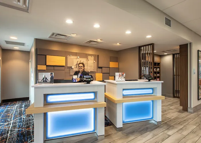 Holiday Inn Express & Suites Greenville S - Piedmont By Ihg