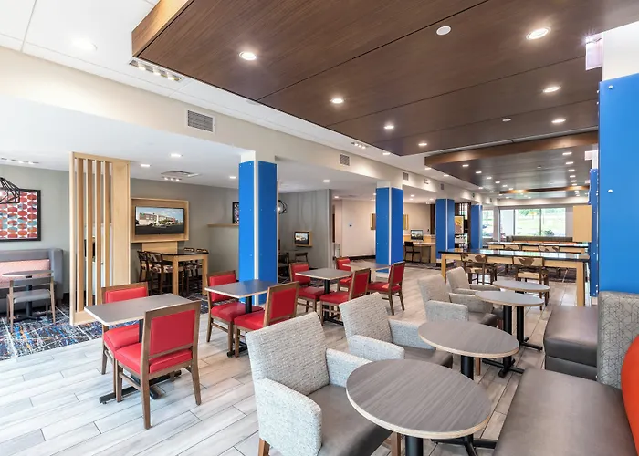 Holiday Inn Express & Suites Greenville S - Piedmont By Ihg