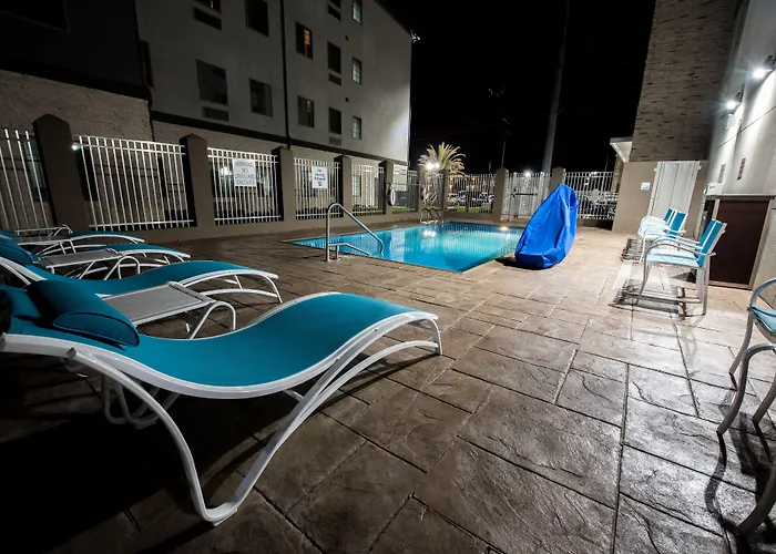 Holiday Inn Express & Suites - Lake Charles South Casino Area By Ihg