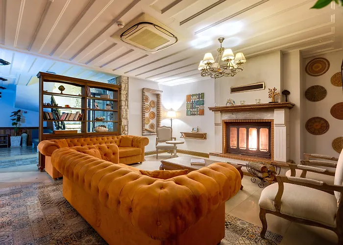 Navalia Hotel