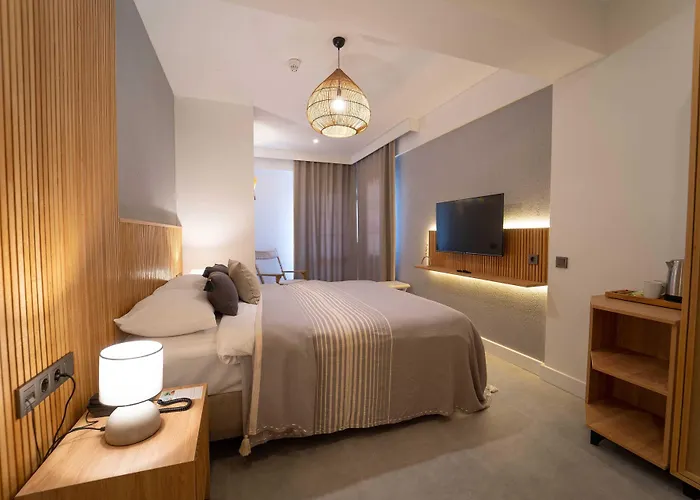 Hotel Club-E