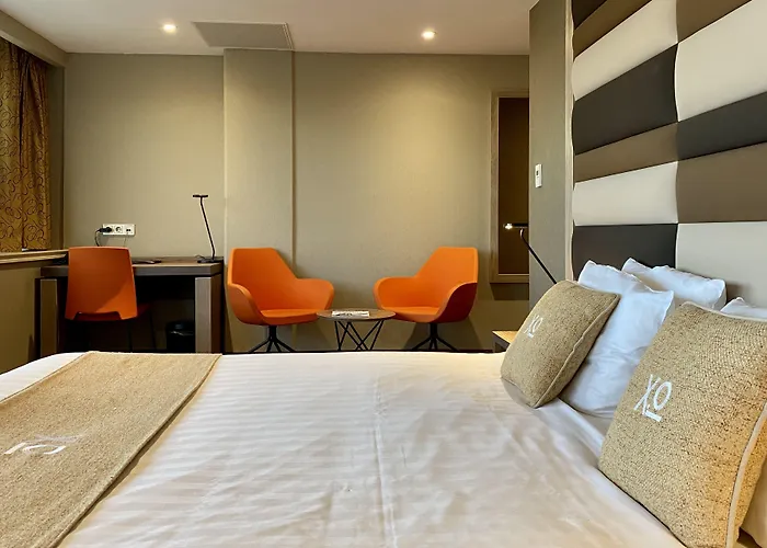 Xo Hotels Blue Tower