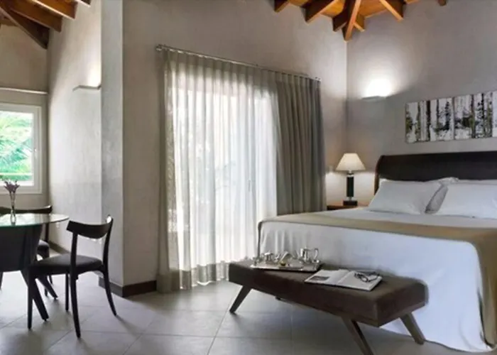 Abayomi Hotel