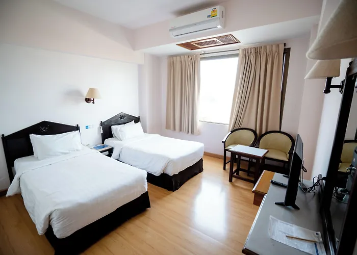 Phrae Nakara Hotel