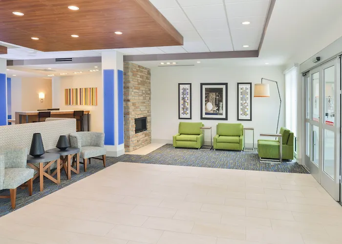 Holiday Inn Express & Suites - Chadron By Ihg