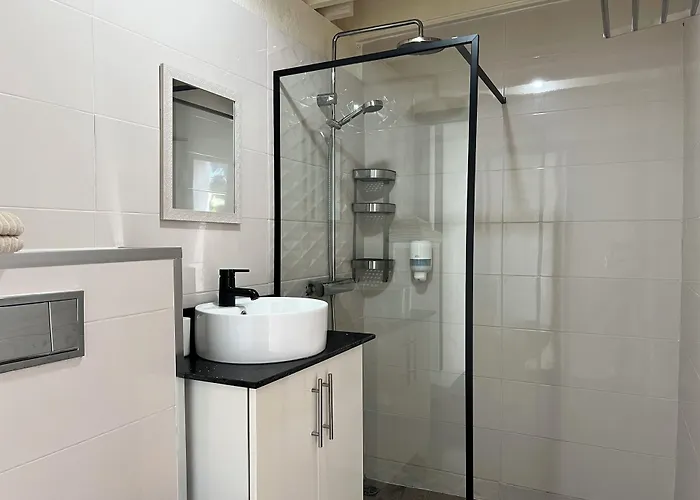 Villa Famiri Boutique Hotel