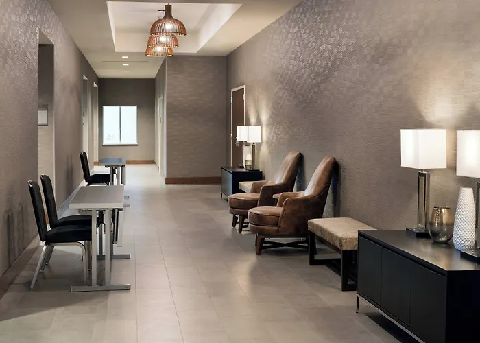 Courtyard By Marriott Pullman
