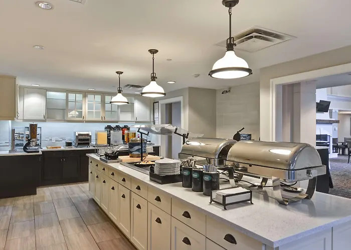 Homewood Suites By Hilton Aurora Naperville