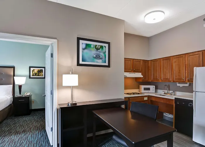 Homewood Suites By Hilton Aurora Naperville