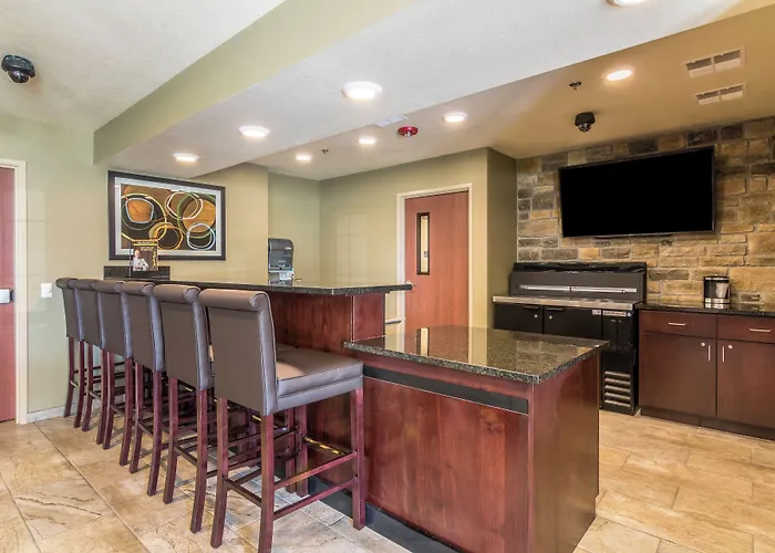 Cobblestone Inn & Suites - Barron