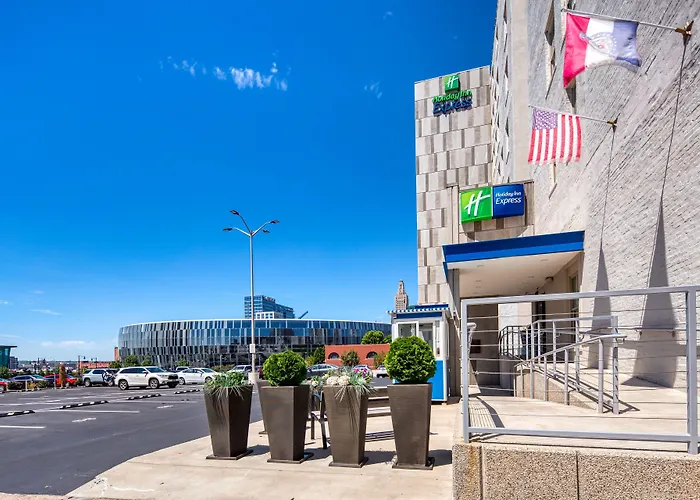 Holiday Inn Express Kansas City Downtown