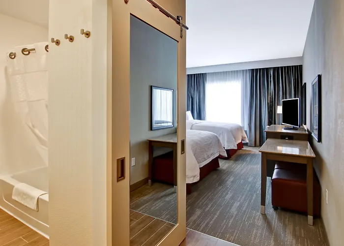 Hampton Inn & Suites By Hilton Grande Prairie