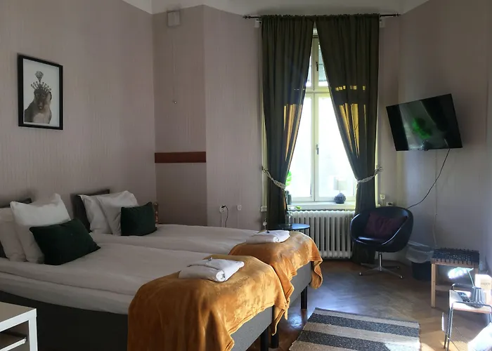 Morris Hotel