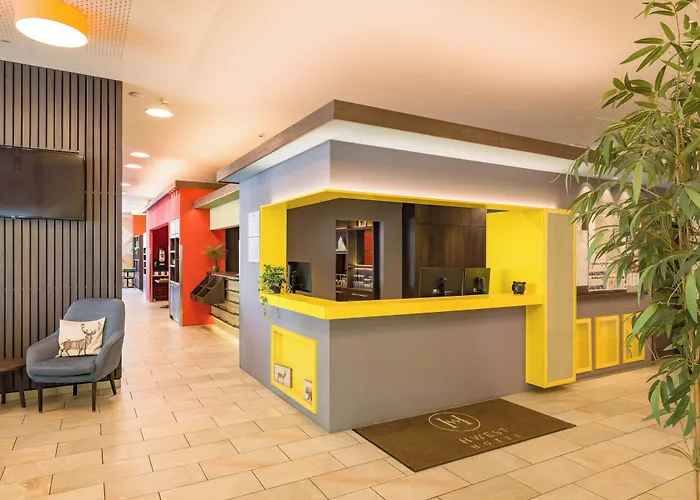 Hwest Hotel