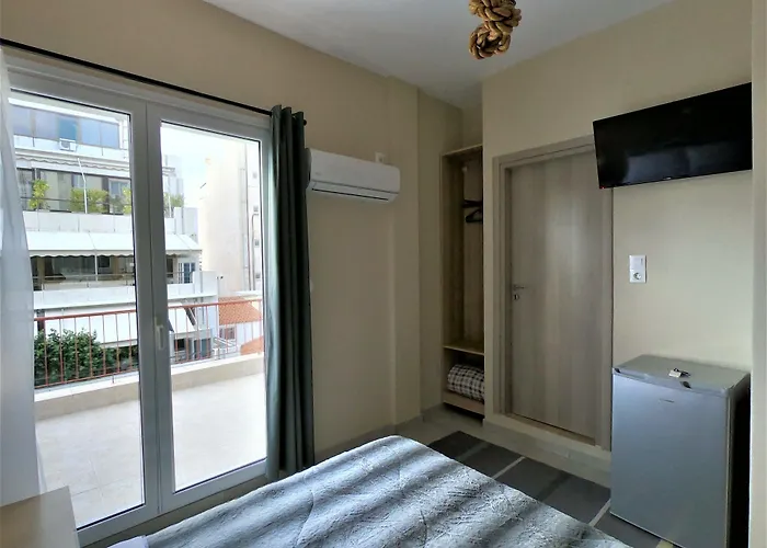 Achillion Hotel Piraeus