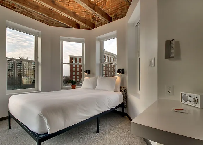 Hotel Hive