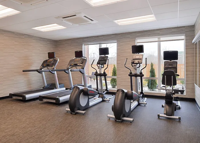 Courtyard By Marriott Toledo North