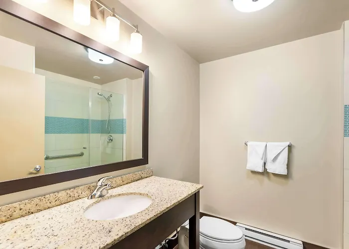 Best Western Plus Hotel Montreal